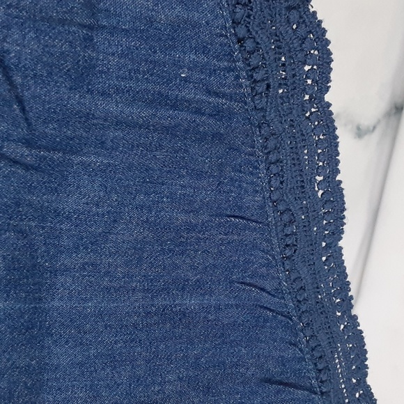 Cw Classics Denim women's top size Medium - Picture 7 of 8